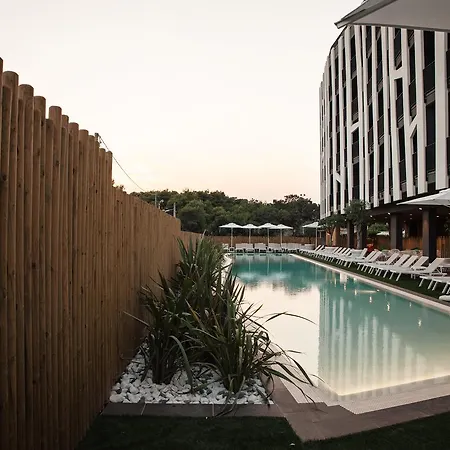 Blank Hotel